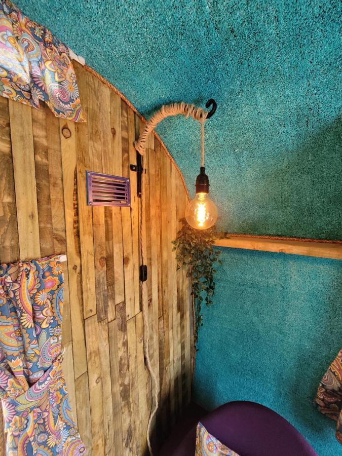 Budget Stay, In Lovely Private Setting With Rustic Charm, Log Burner, Fire Pit, Campers Kitchen & Eco Loo No Bedding Supplied Нарбърт Екстериор снимка