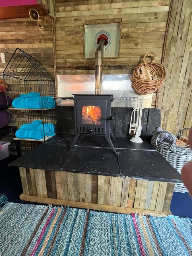 Budget Stay, In Lovely Private Setting With Rustic Charm, Log Burner, Fire Pit, Campers Kitchen & Eco Loo No Bedding Supplied Нарбърт Екстериор снимка
