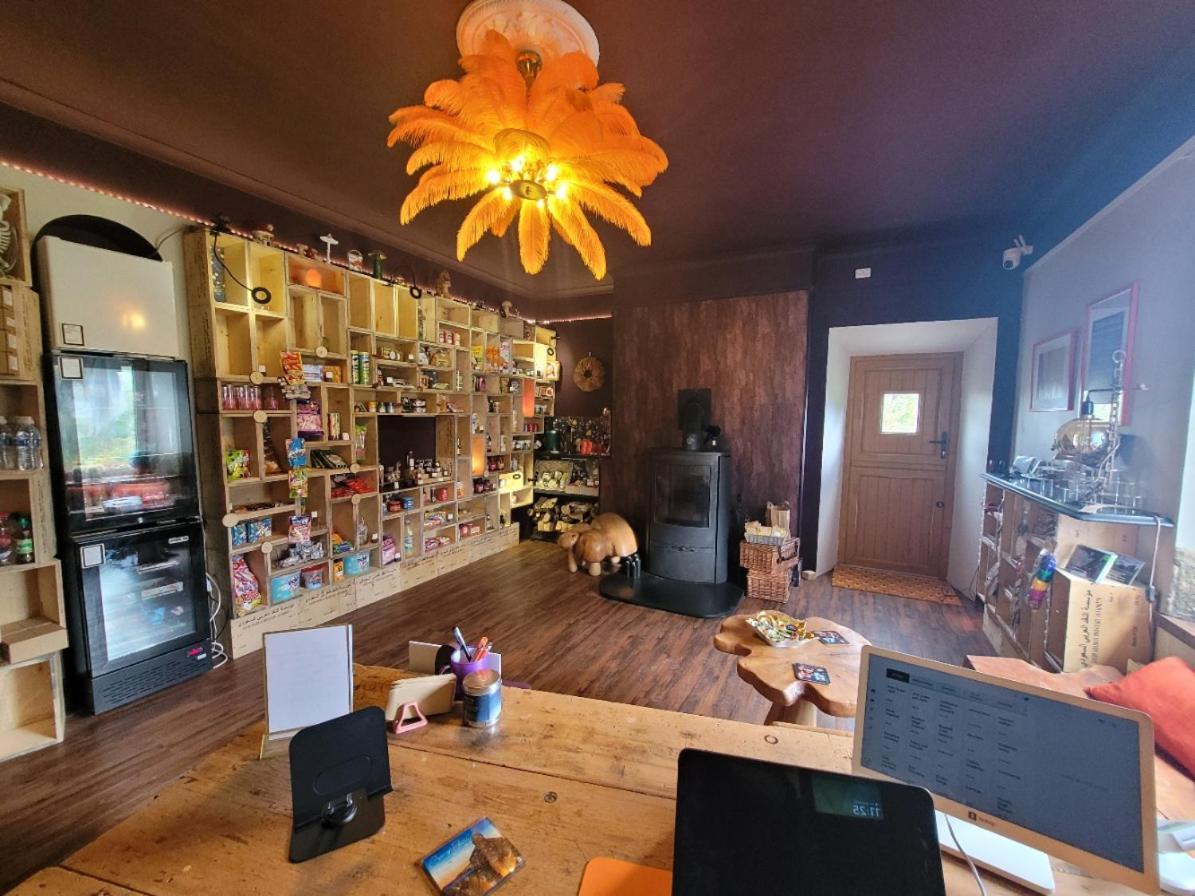 Budget Stay, In Lovely Private Setting With Rustic Charm, Log Burner, Fire Pit, Campers Kitchen & Eco Loo No Bedding Supplied Нарбърт Екстериор снимка